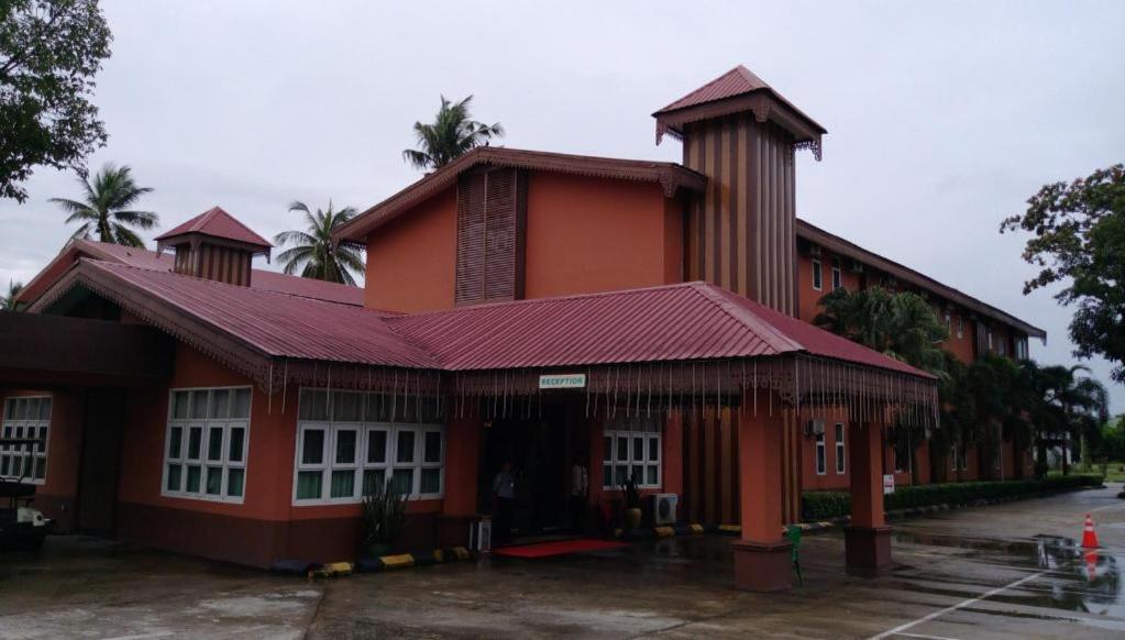 יאנגון Myanmar Sport Hotel מראה חיצוני תמונה