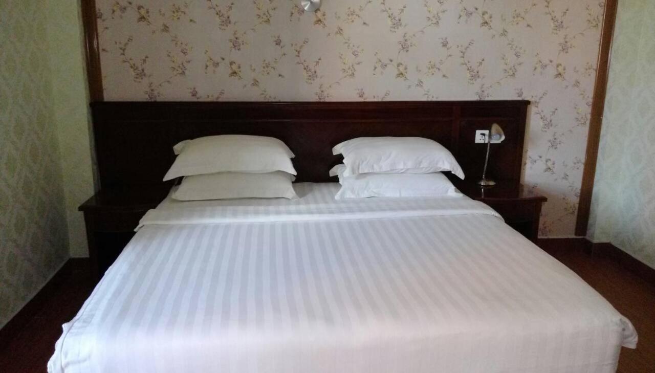 יאנגון Myanmar Sport Hotel מראה חיצוני תמונה