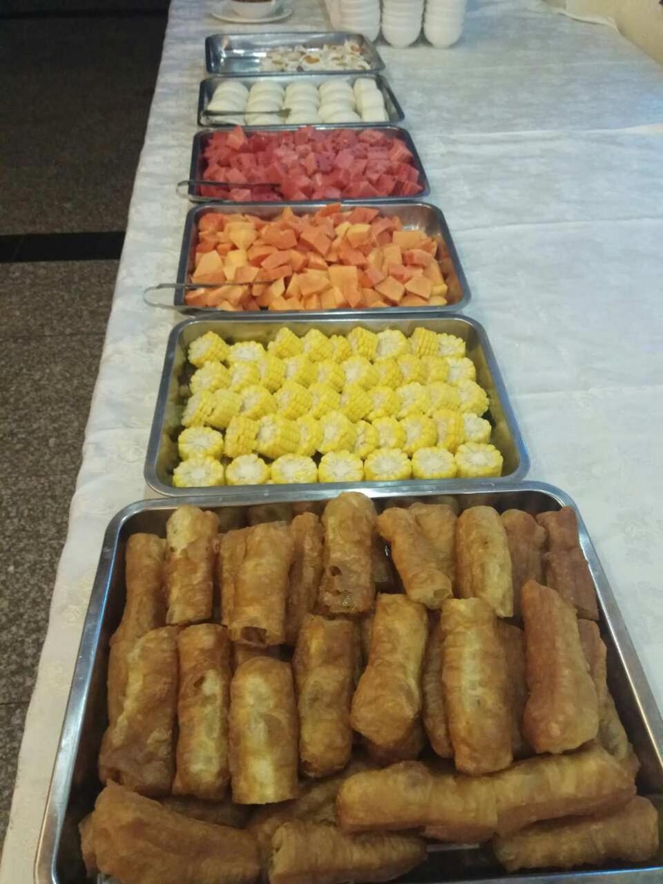 יאנגון Myanmar Sport Hotel מראה חיצוני תמונה