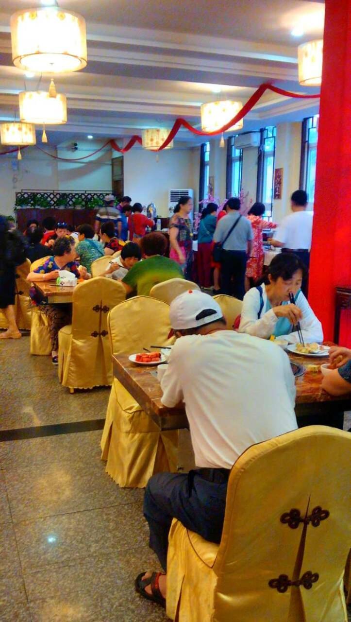 יאנגון Myanmar Sport Hotel מראה חיצוני תמונה
