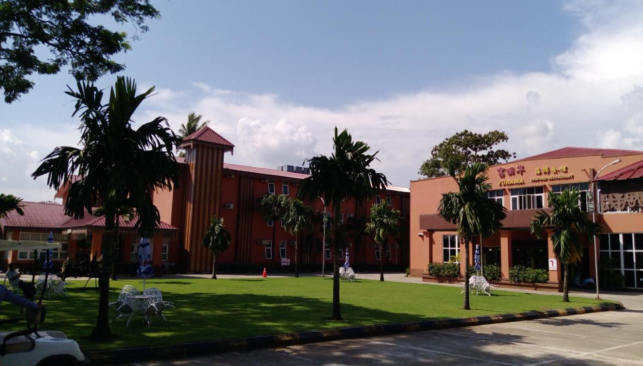 יאנגון Myanmar Sport Hotel מראה חיצוני תמונה